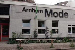 Aarden eerlijke mode. Voor wie bewust &eacute;n stijlvol leeft.