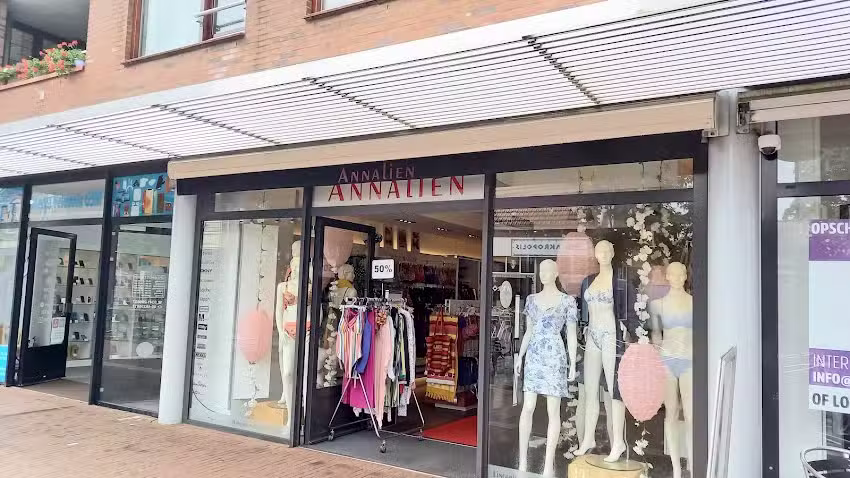 Annalien Lingerie