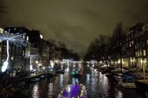 Antonia&rsquo;z home-work-the city