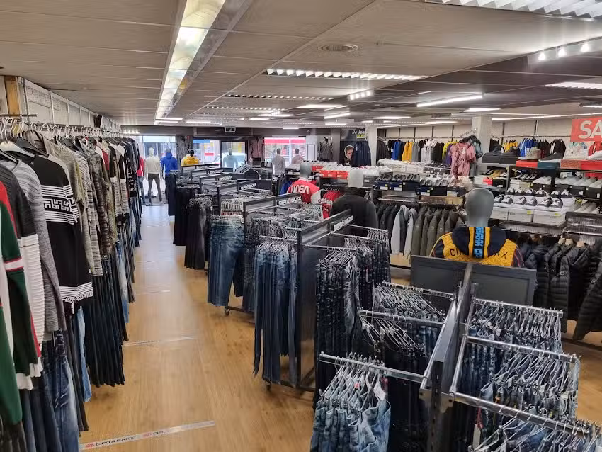 Avanti Roden Cipo & Baxx Jeans