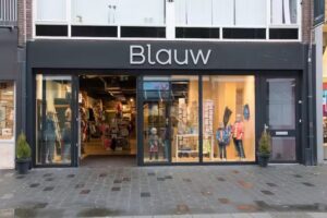 Blauw | D&eacute; baby- en kinderkledingwinkel Ridderkerk