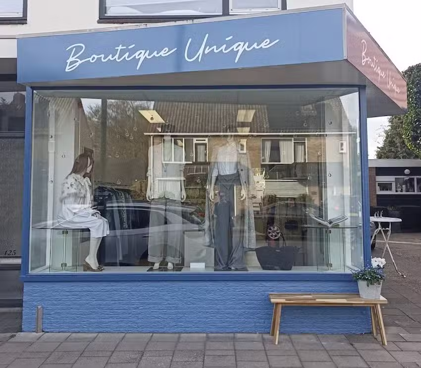Boutique Unique Vintage