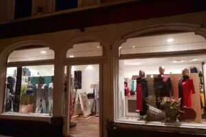 C&rsquo;est-Ca Byouterie, Modeacc.