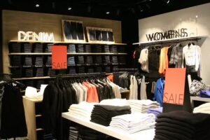 Calvin Klein Jeans Outlet