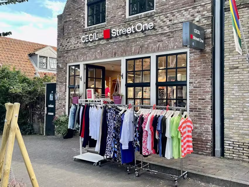 Cecil &ndash; Street One