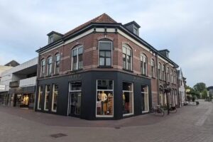 Connected Women&rsquo;s Fashion