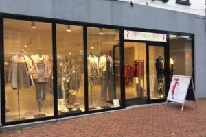 De Diva Haren. Preloved designer clothing.