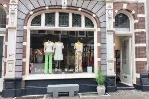 De Diva Zwolle. Preloved designer clothing.