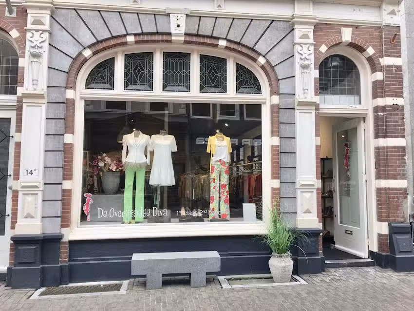 De Diva Zwolle. Preloved designer clothing.