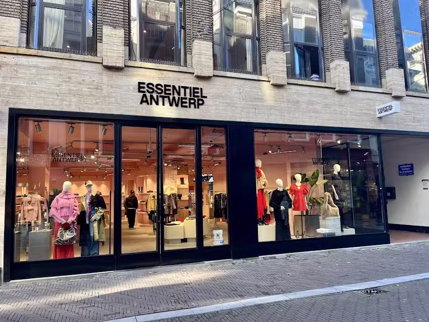 Essentiel Antwerp &ndash; Den Haag