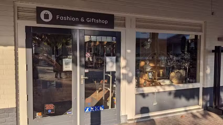Fashion & Giftshop