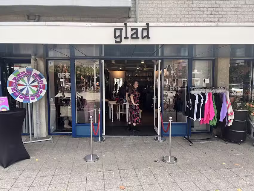 Glad fashion