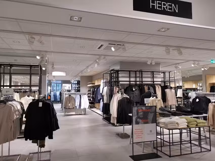 H&M