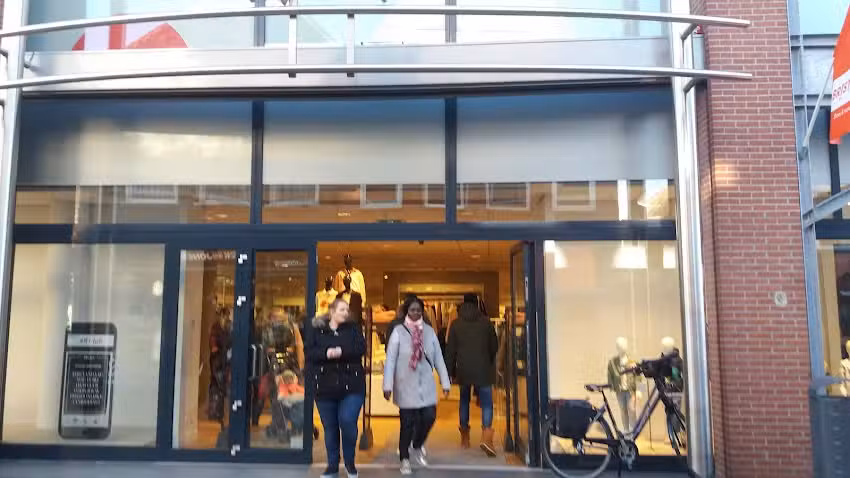 H&M
