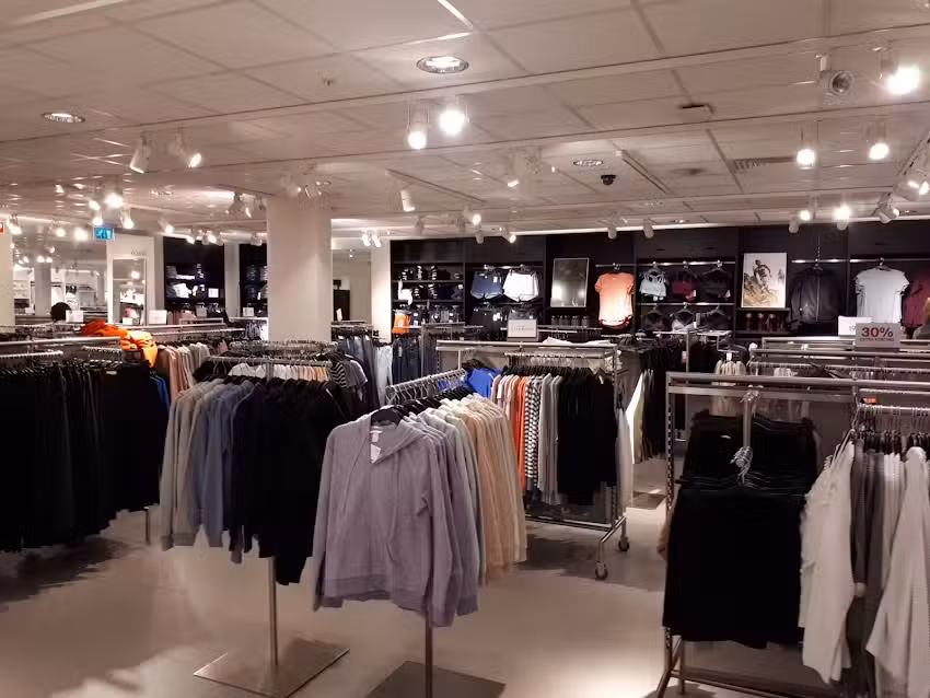 H&M