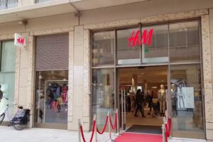 H&M