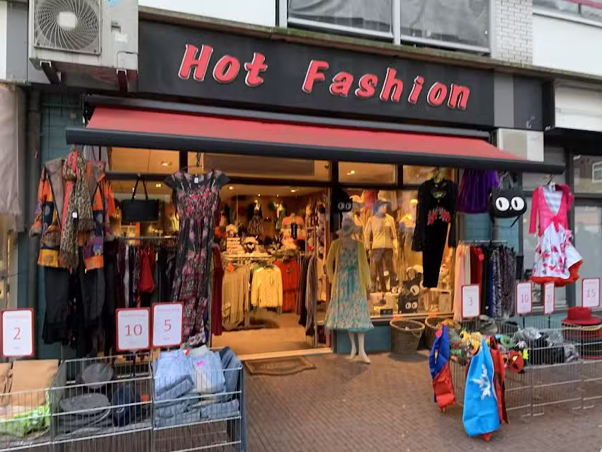 Hot Fashion
