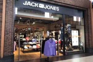 JACK & JONES