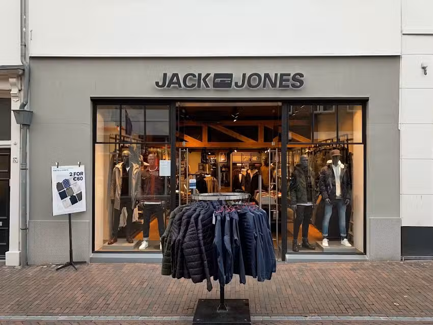 JACK & JONES