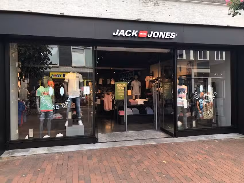 JACK & JONES