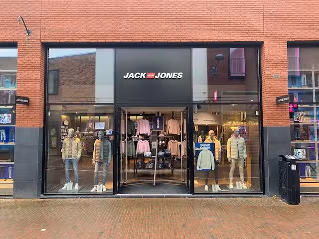 JACK & JONES
