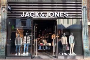 JACK & JONES