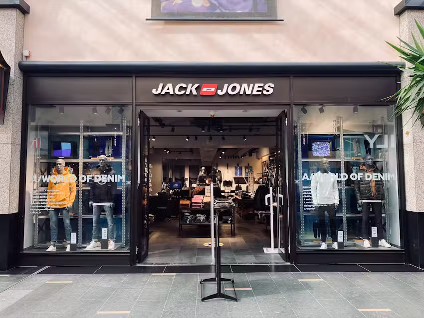 JACK & JONES
