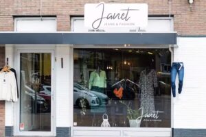 Janet Jeans & Fashion