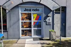 Jeando bedrijfskleding borduren bedrukken