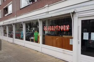 Kledingbank De Buurvrouw Delft