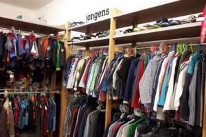 KrijgdeKleertjes Elst