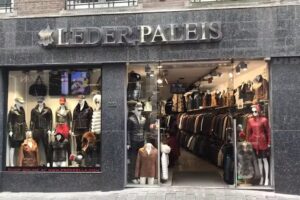 Leder Paleis 2