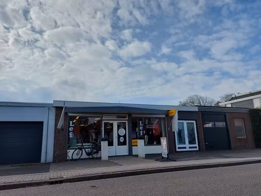 Lef Fashion, Julianadorp