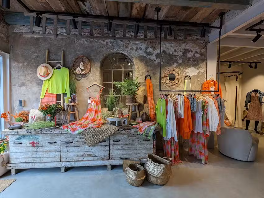 Lil&rsquo;s Fashion and Home