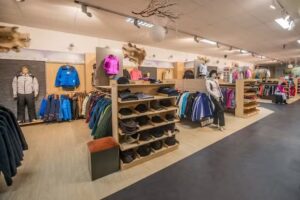 Linberg Winkel & Caravan Showroom Molenschot