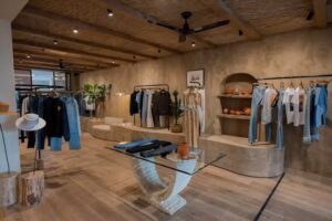 Lois Galer&iacute;a Uno