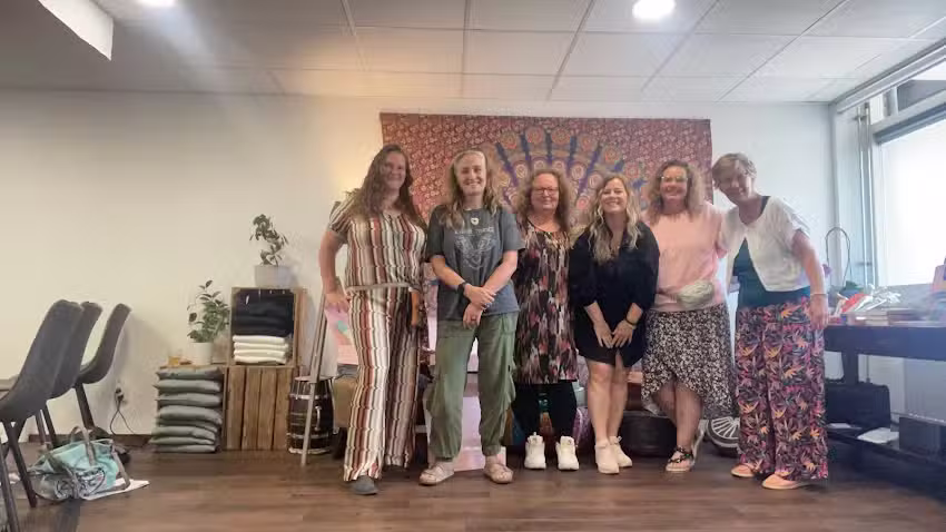 Lucky Shh | coach | spirituele webwinkel dat (oer) krachten voedt | totemdieren | hypnotherapie