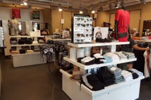 Manhattan Domburg Heren- en Damesmode