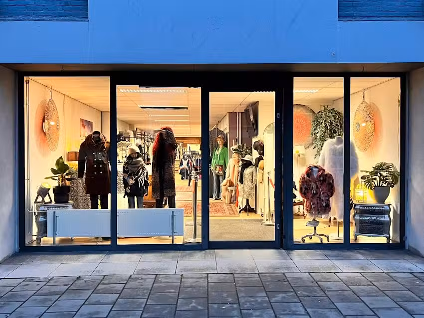 Moda tweedehands kleding