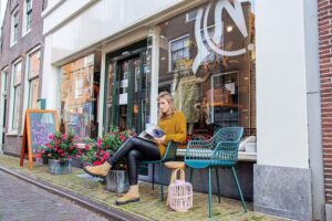 Mode Only Ladies (M.O.L.)