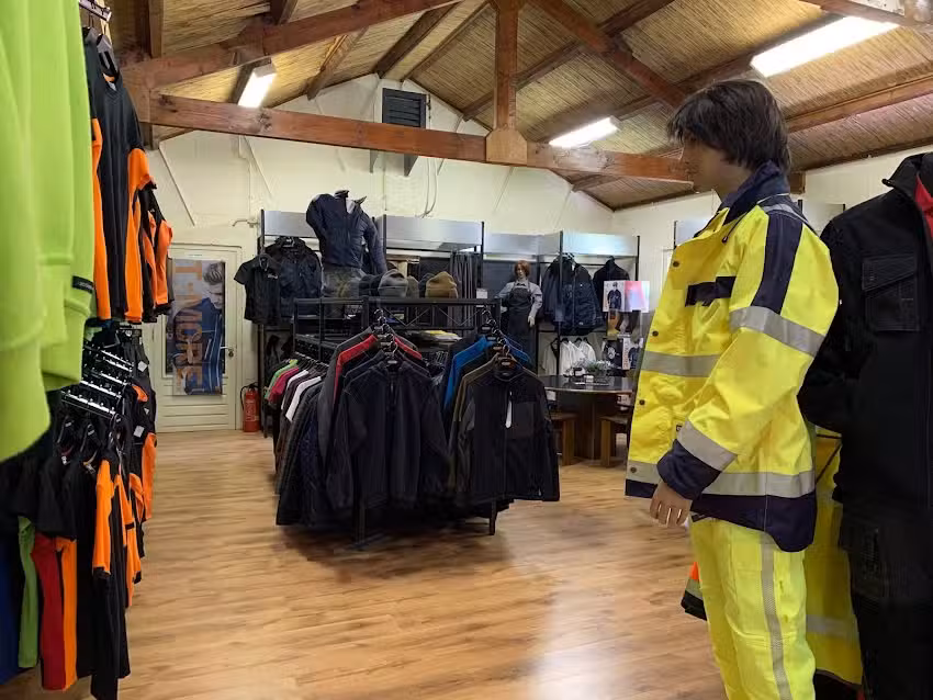 Mommers Bedrijfskleding