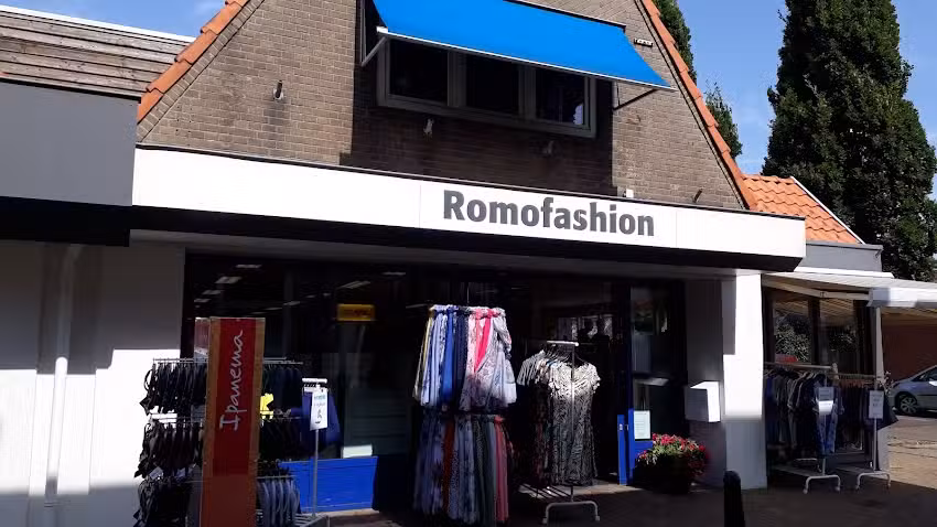 monica&rdquo;s sporttiek