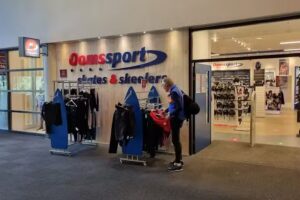 Oomssport Schaatsen & Skeelers