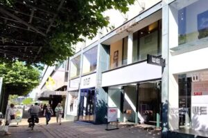 Op de Promenade Outlet