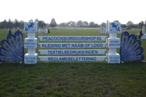 &ldquo;Peacock&rdquo; Borduurshop