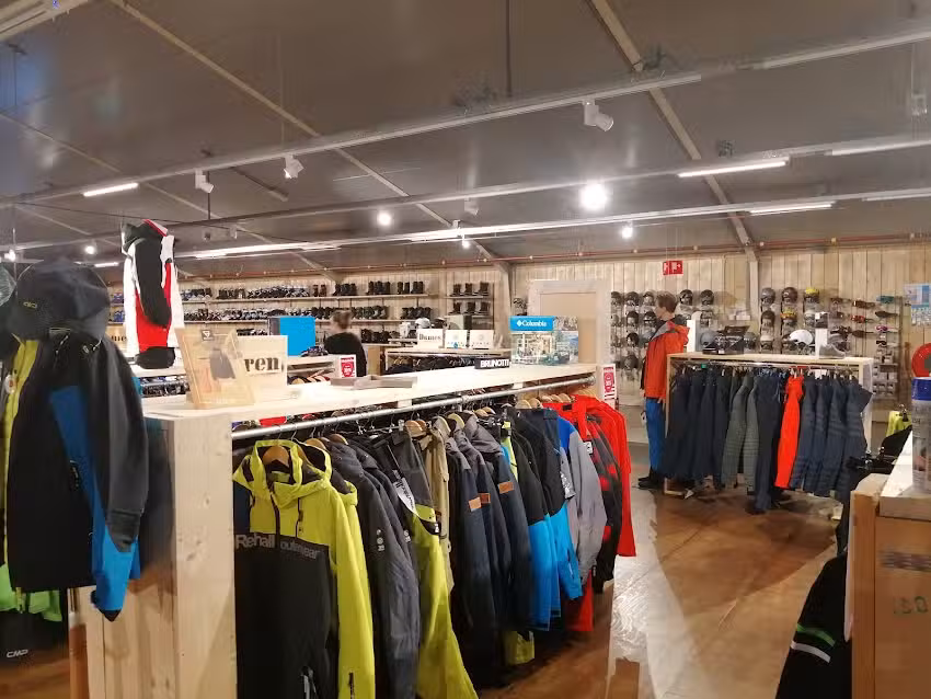 Petstra Kampeer & Ski