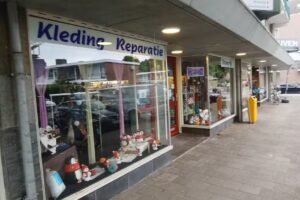 Roos Kledingreparatie en Stomerij De