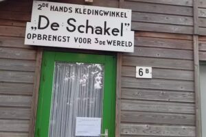 Schakel Tweedehands Kleding De