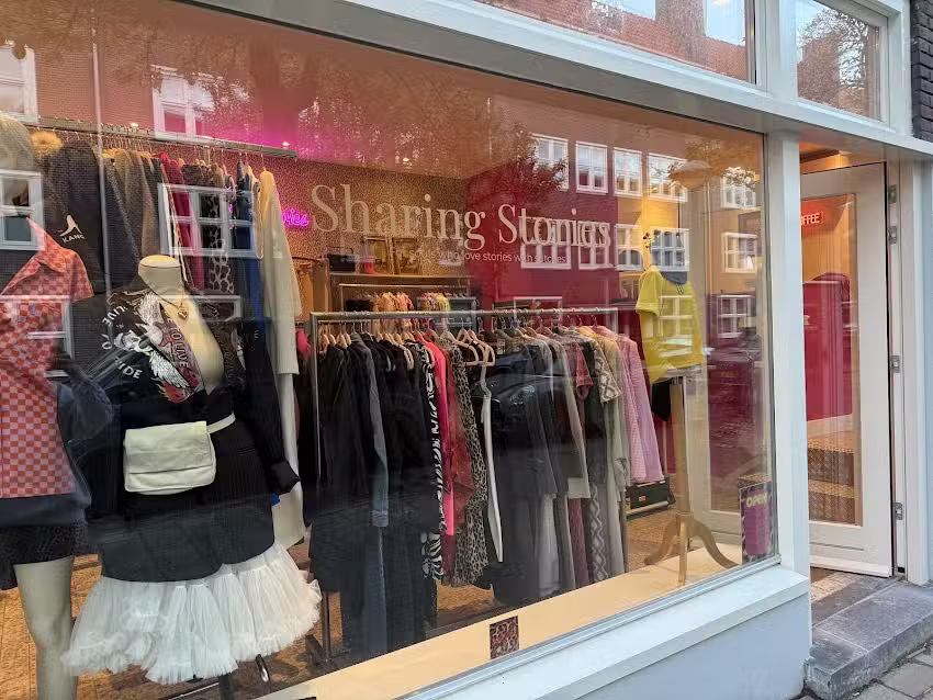 Sharing Stories Vintage