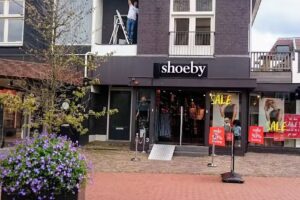 Shoeby &ndash; Bussum